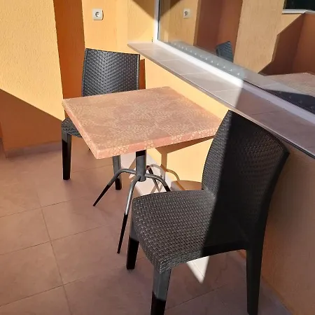 трапезица скай *