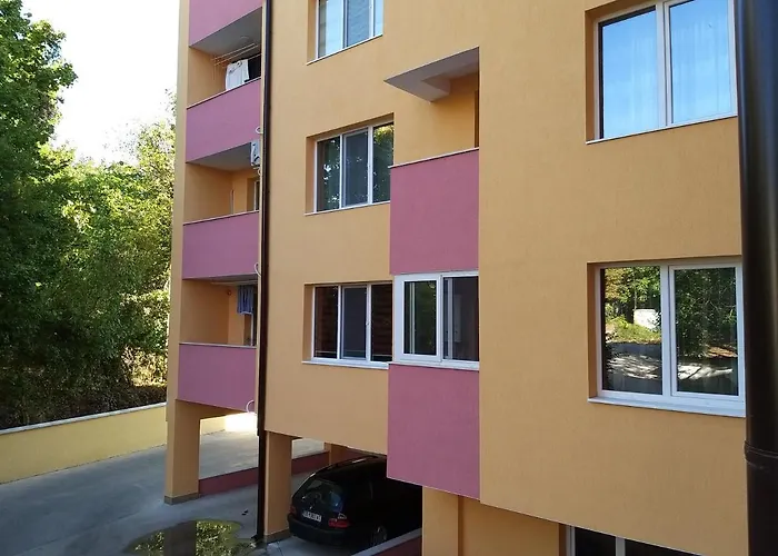 трапезица скай * ヴェリコ・タルノヴォ